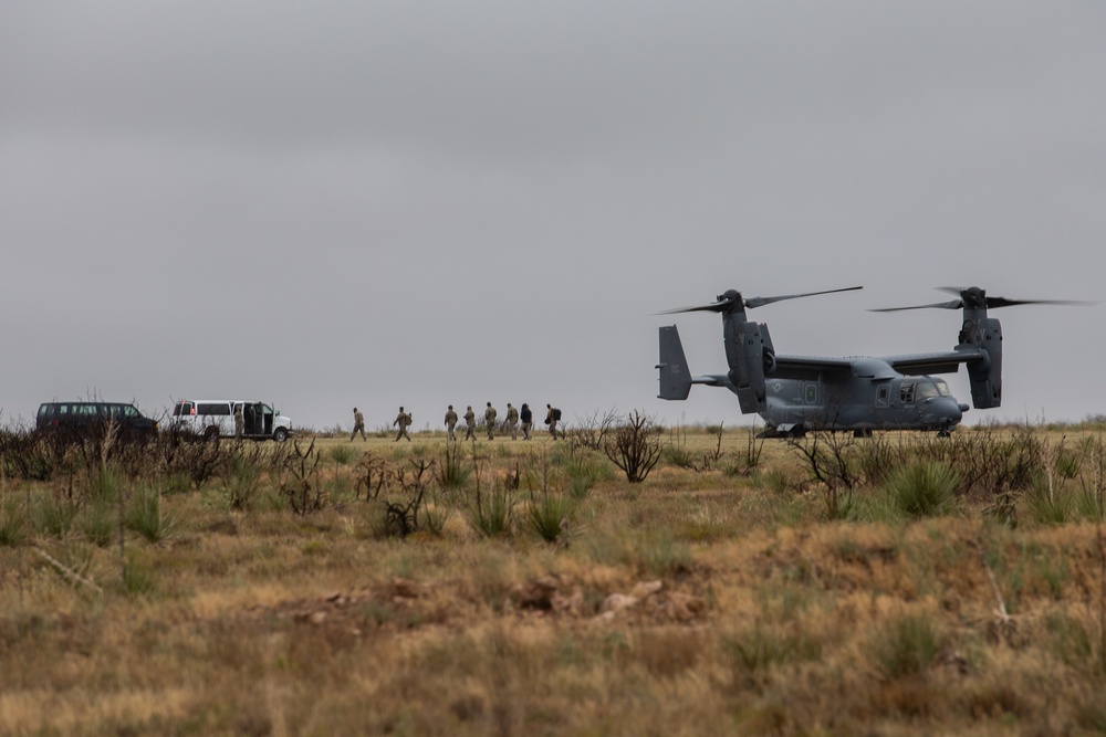 General Richard Clarke visits Cannon AFB, Melrose AFR