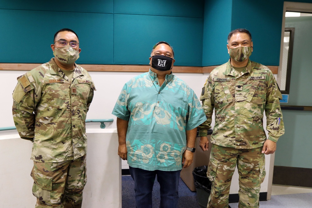Hawaii National Guard Soldiers Assist With Contact Mapping at University of Maui College