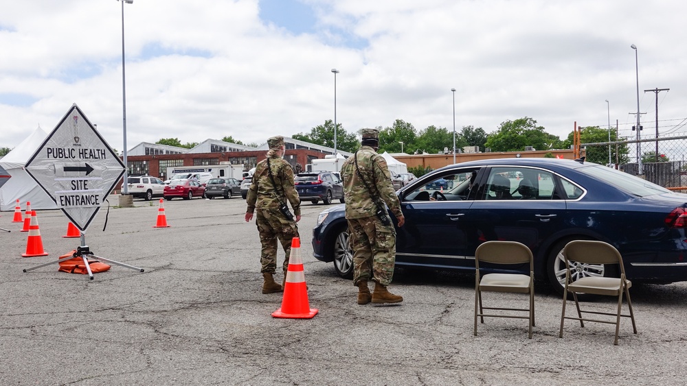 Missouri Airmen provide traffic management at COVID testing site