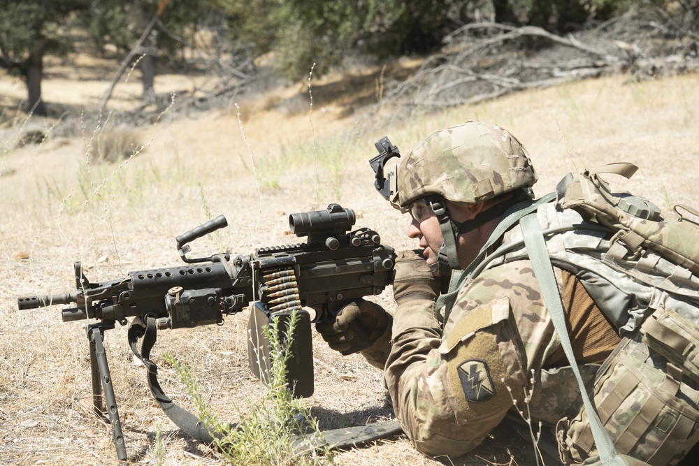 184th Infantry conducts squad live fire