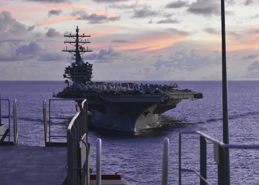 USNS Tippecanoe (T-AO 199) Conducts Underway Replenishment with USS Ronald Reagan (CVN 76)