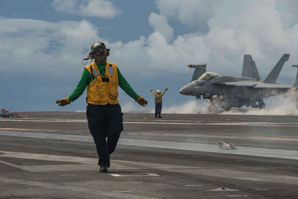 USS Ronald Reagan (CVN 76) Valiant Shield 2020 Flight Operations