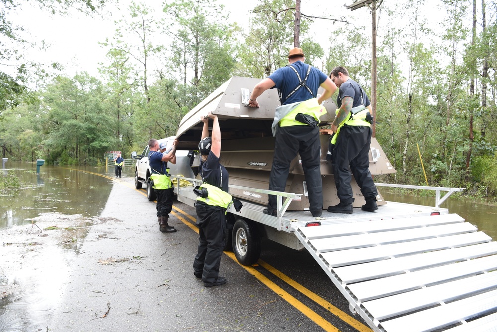 Coast Guard Sector Houston-Galveston Flood Response Team responds to flooded neighborhoods in Seminole, Alabama, following Hurricane Sally