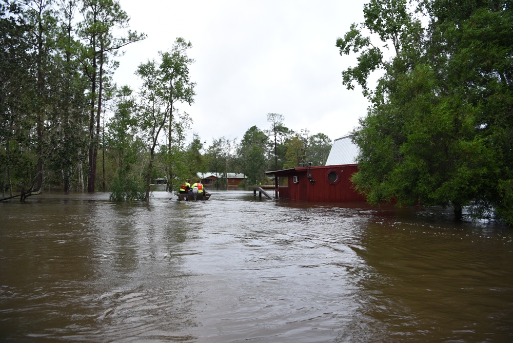 Coast Guard Sector Houston-Galveston Flood Response Team responds to flooded neighborhoods in Seminole, Alabama, following Hurricane Sally