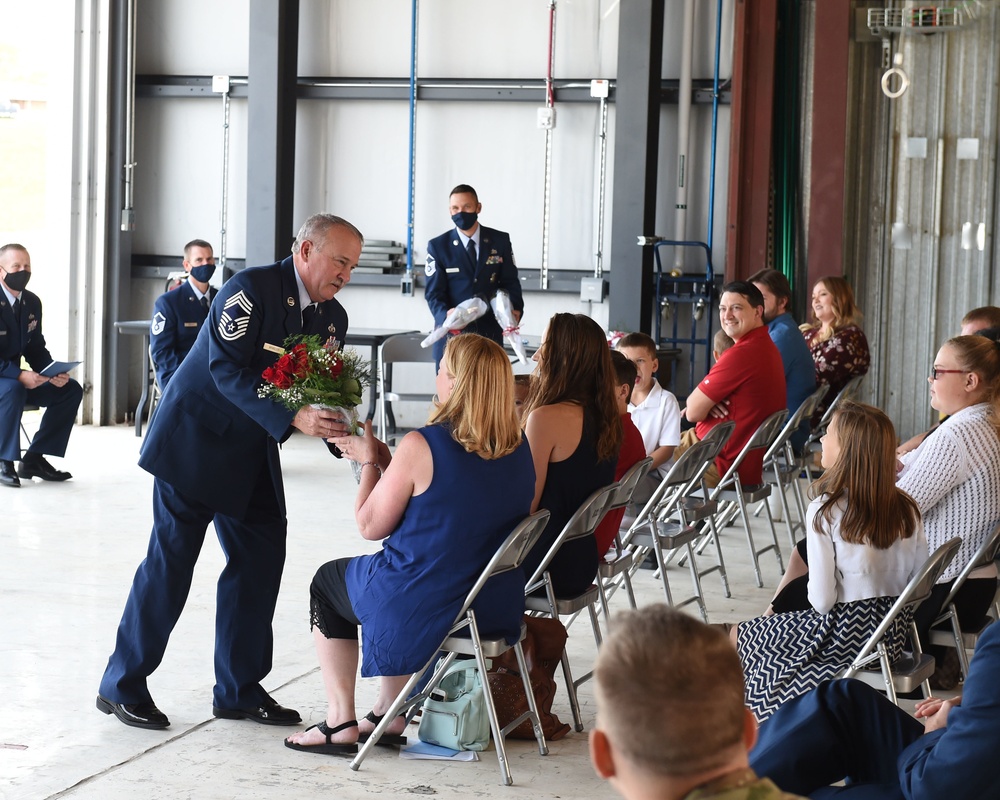 Longest serving firefighter in Air Force to retire