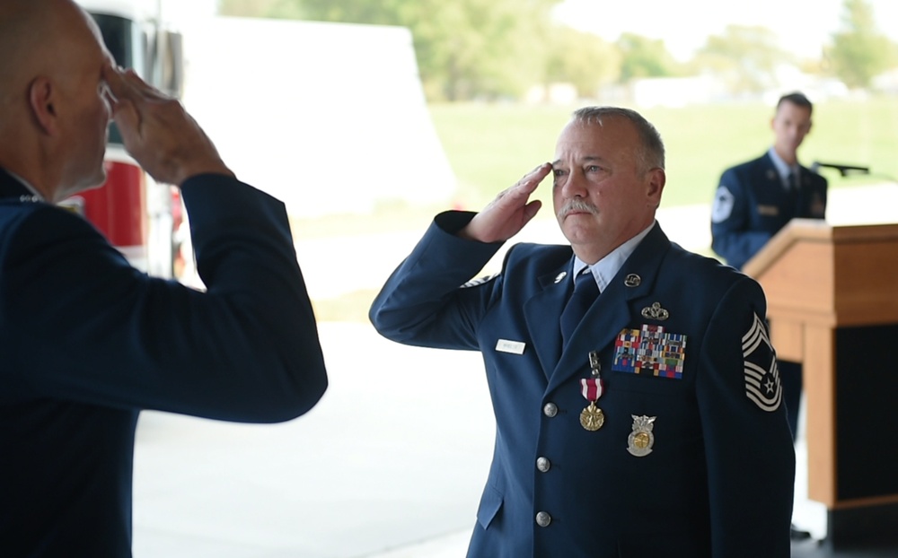 Longest serving firefighter in Air Force to retire