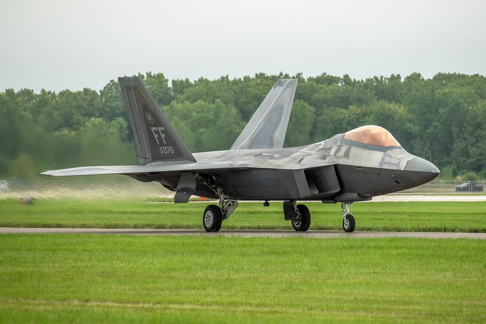 DVIDS - Images - F-22 Raptor Demonstration Team arrive at Selfridge