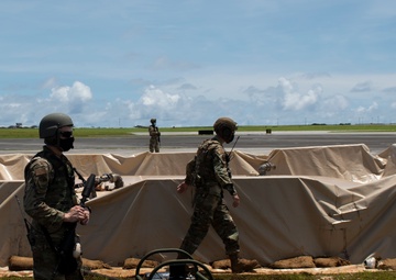 F-22s Perform Hot Refuel with ACE Airmen
