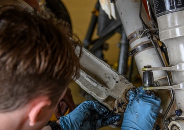 Drag brace installation