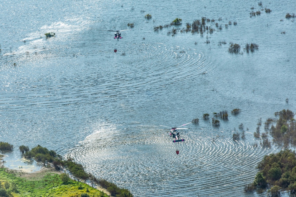 Marines support firefighting efforts in Southern California