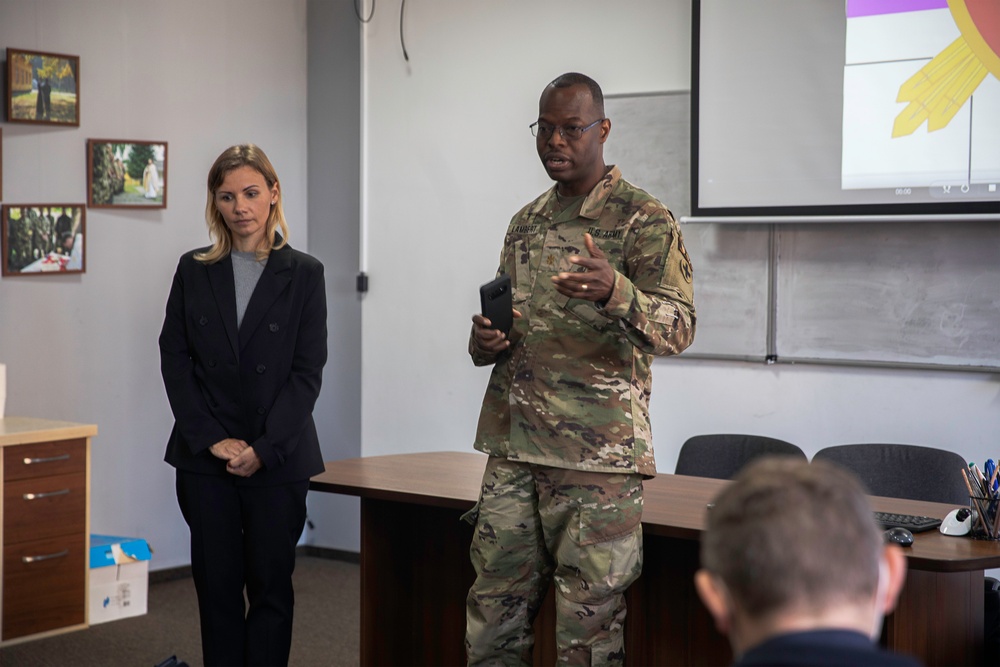 U.S., Ukraine Chaplains share best practices