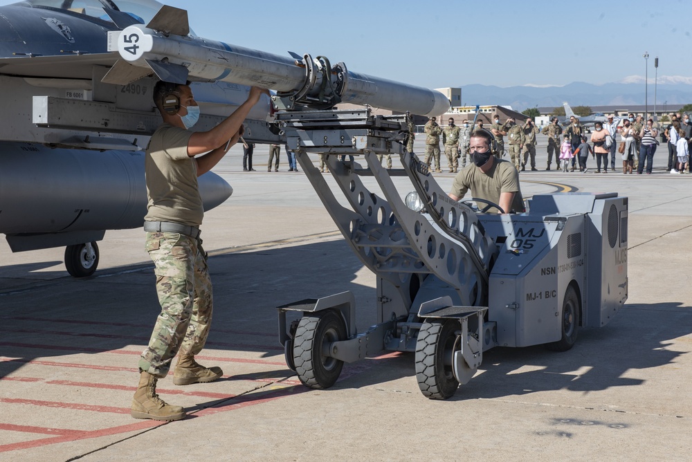 Annual load crew competition