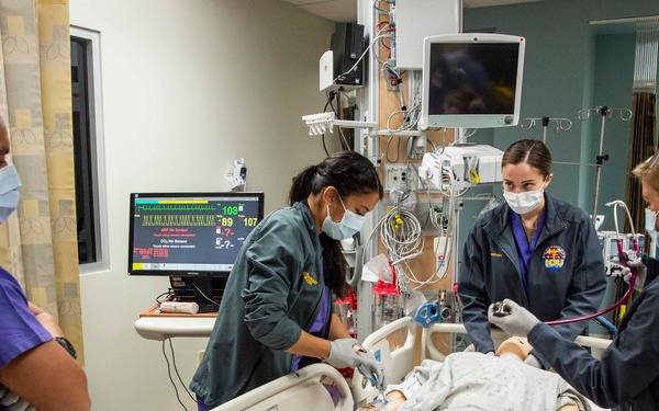 NMCSD’s ICU Conducts Code Blue Training
