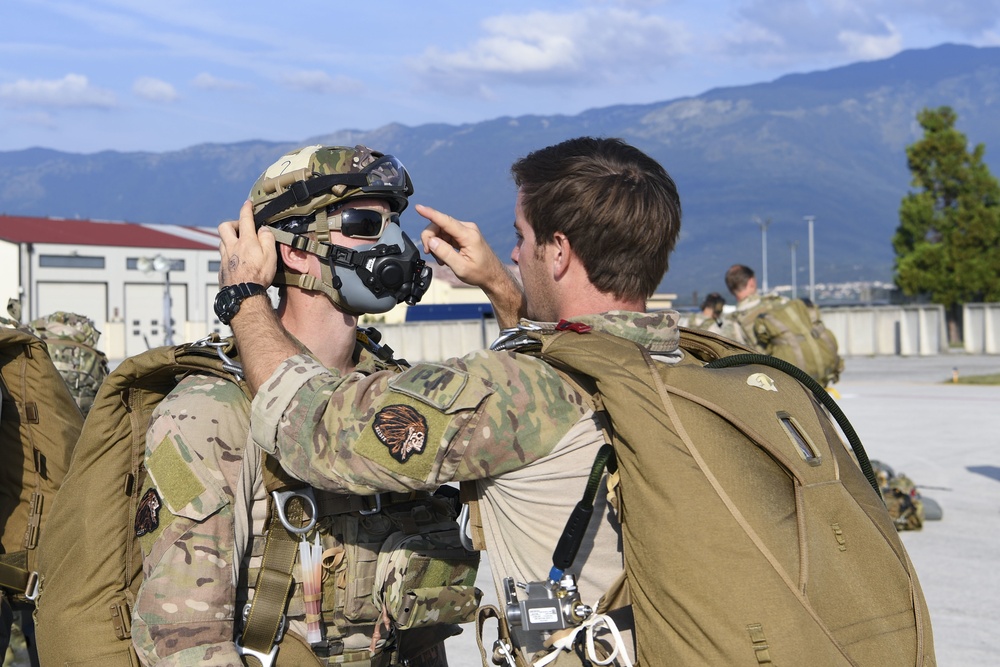 57th RQS hosts Military Freefall Jumpmaster Course