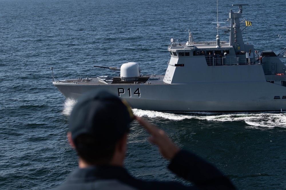 USS Ross (DDG 71) completes PASSEX.