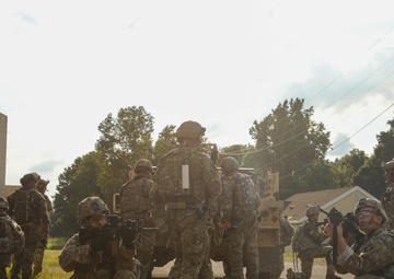 5th Special Forces Group (Airborne) and 101st Airborne Division (Air Assault) partner force training