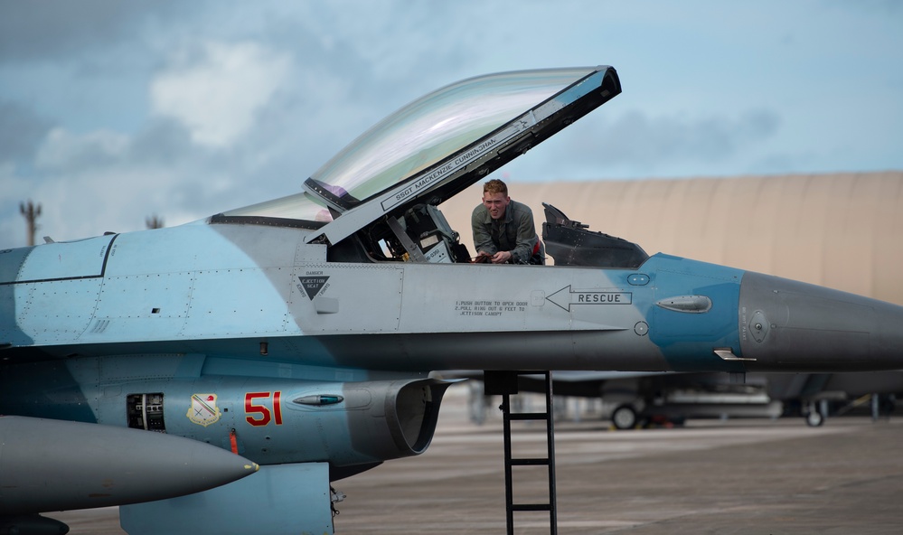 Andersen hosts exercise Valiant Shield 2020