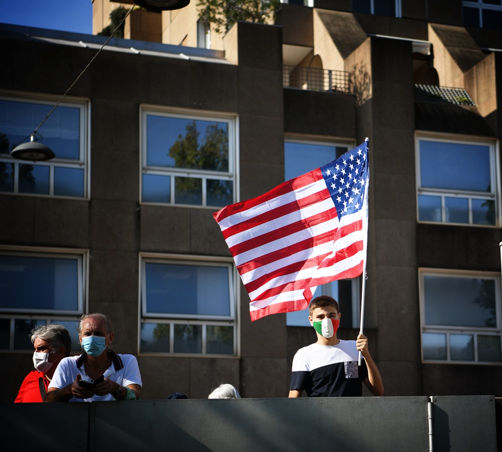 Americans and Italians gather to remember 9/11.