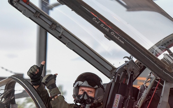 IP completes 4,000th flying hour in T-38 Talon