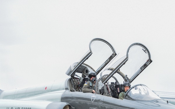 IP completes 4,000th flying hour in T-38 Talon