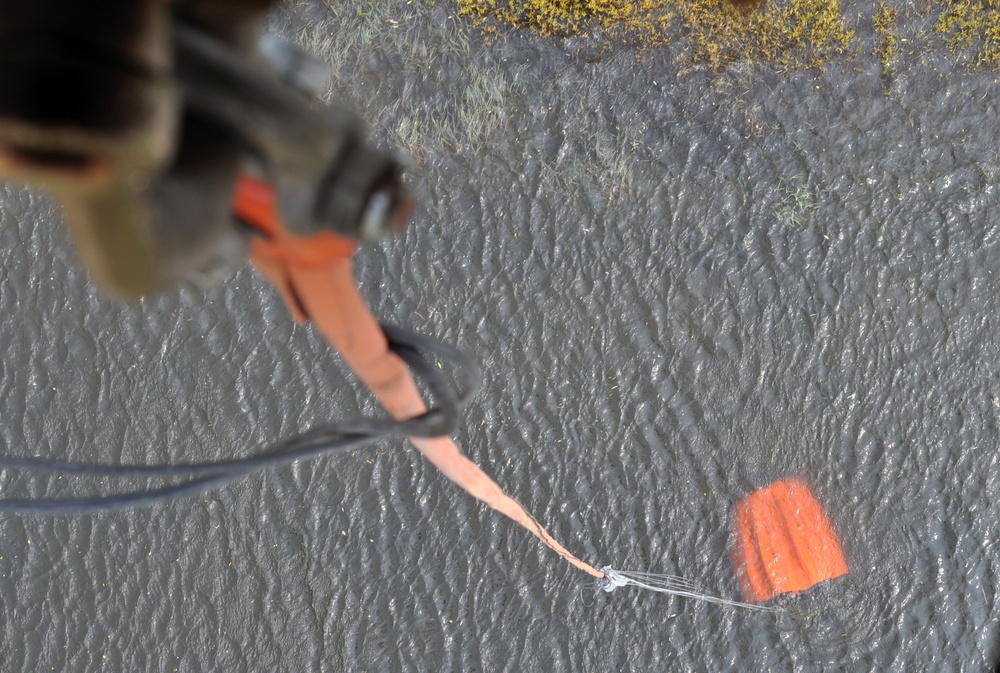 Oregon Guard Black Hawks support wildland fire crews on the SW perimeter of the Brattain Fire