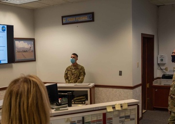 Team Dover welcomes back 18th Air Force commander