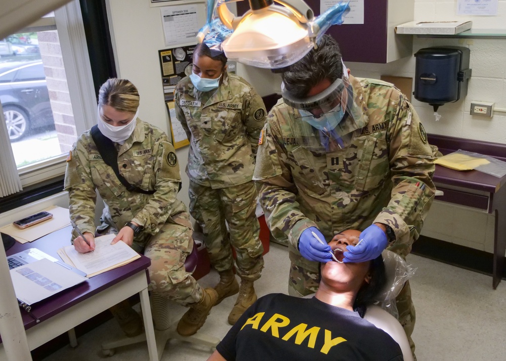 Maryland Guard Helps Neighboring Guard Unit with Dental Exams to Ensure Medical Readiness