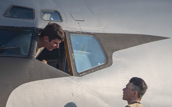 121st ARW GAC performs maintenance