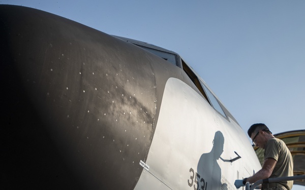 121st ARW GAC performs maintenance