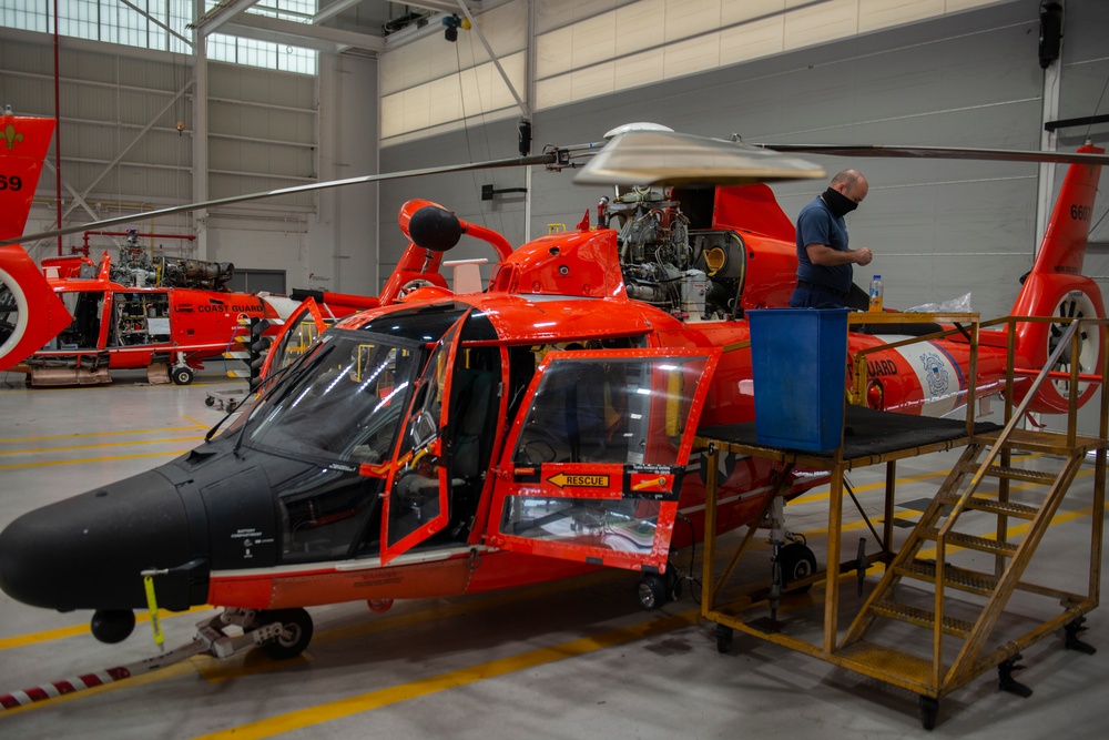 Coast Guard prepares for Hurricane Sally