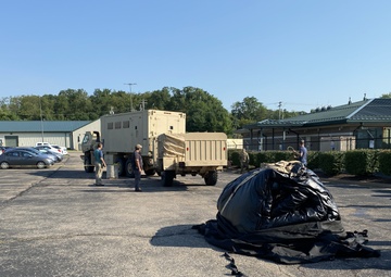 316th ESC Erects Early Entry Command Post