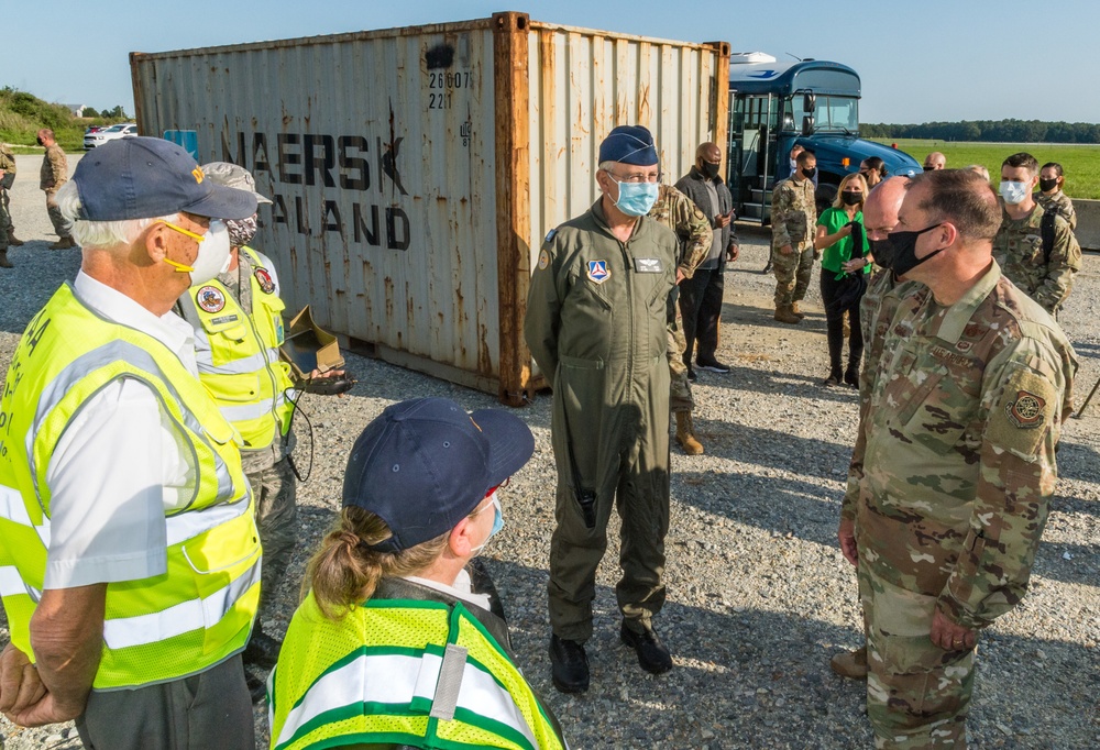 Team Dover welcomes back 18th Air Force commander