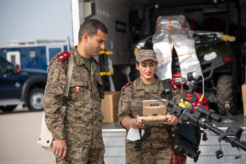 Members of the Tunisian Air Force visit the 153rd Airlift Wing