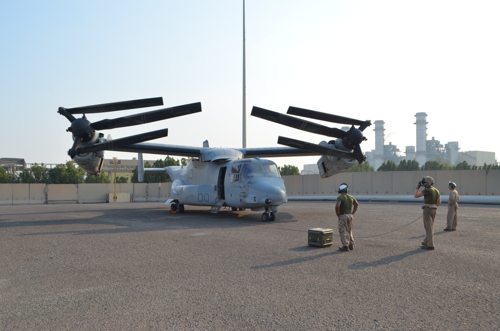 MV22 Ospreys land at Port of Shuaiba