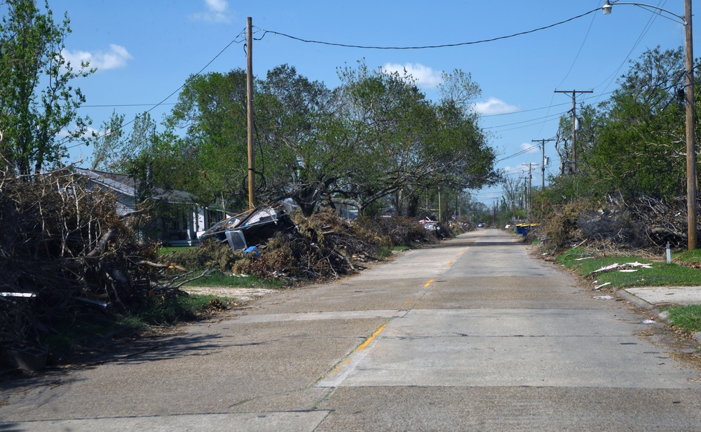 Hurricane Laura federal response and recovery