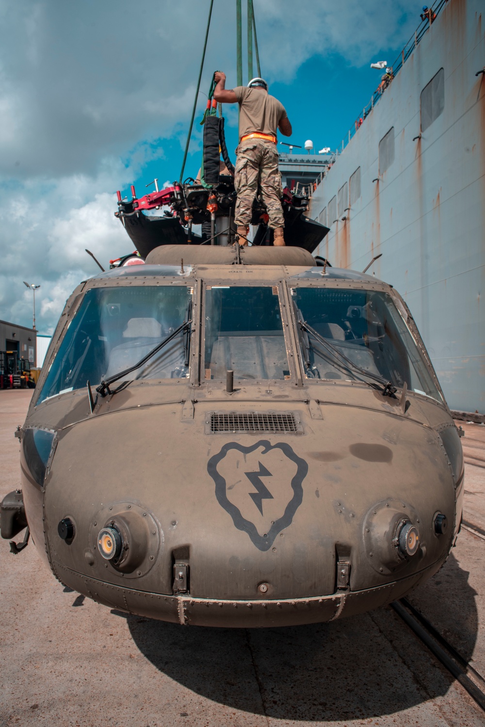 U.S.N.S. Brittan brings aircraft to Port of Beamont