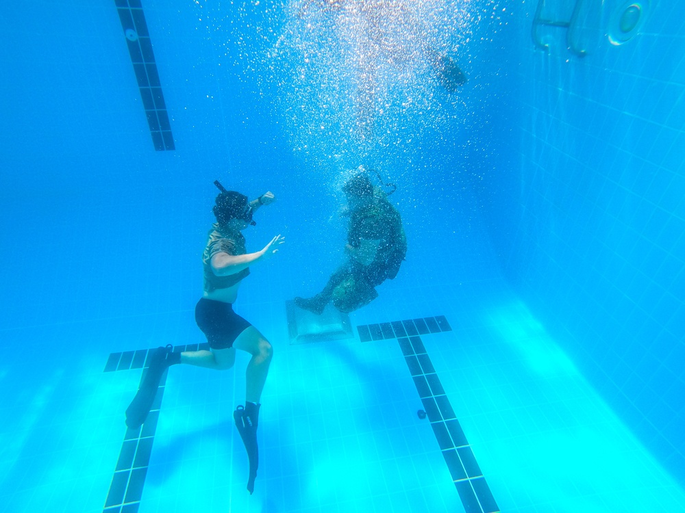 Coast Guard Conducts Water Survival Training in Bahrain