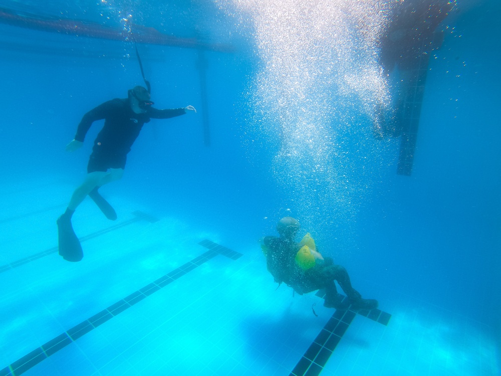 Coast Guard Conducts Water Survival Training in Bahrain