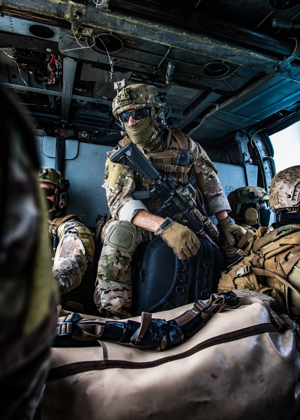 Navy EOD Conducts Hoist Training in the Arabian Gulf