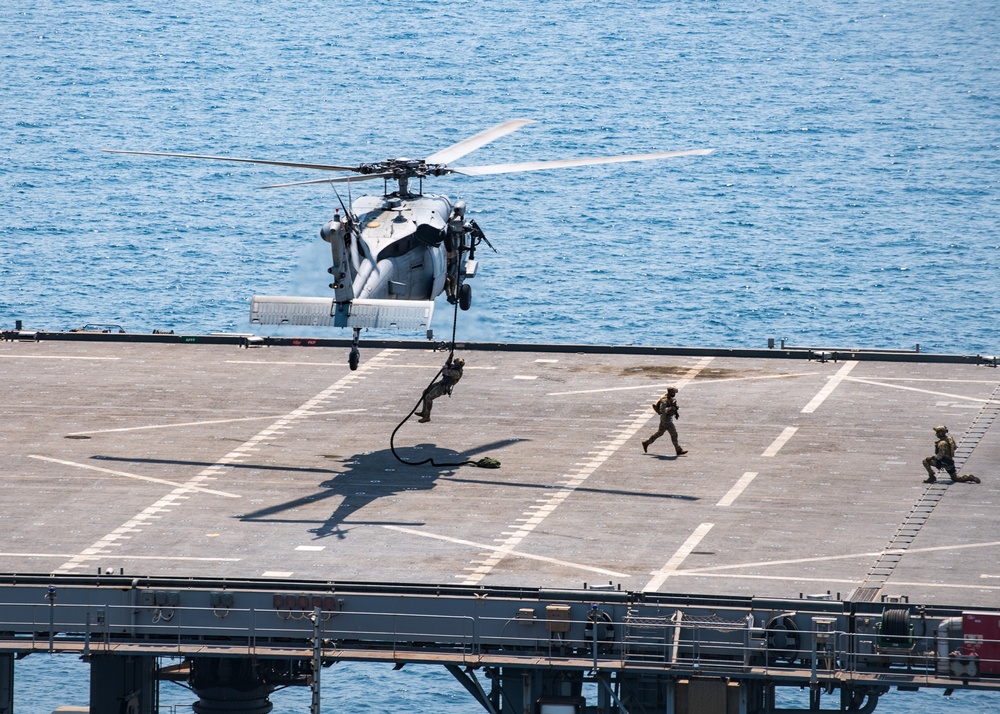 Navy EOD Conducts Hoist Training in the Arabian Gulf