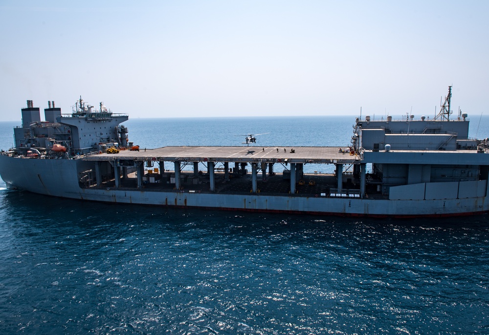 Navy EOD Conducts Hoist Training in the Arabian Gulf