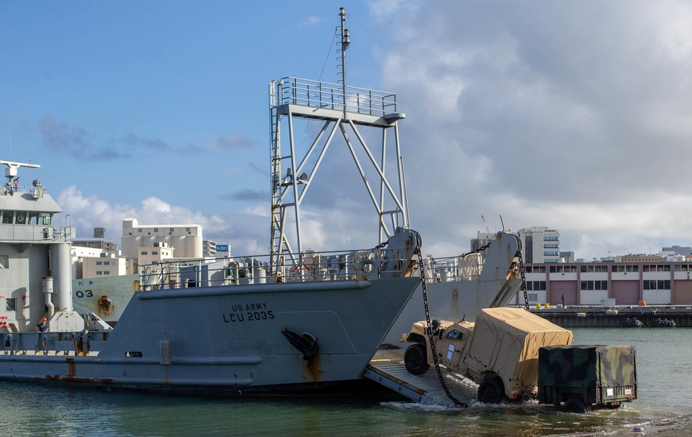 V12 Works With U.S. Army Soliders to Transport Vehicles