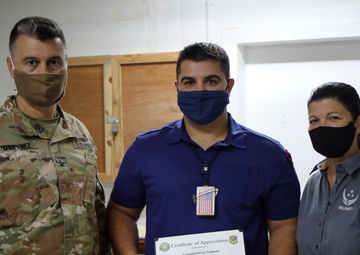 Col. Martinez Recognizes Soldiers and Airmen at Al Asad Air Base