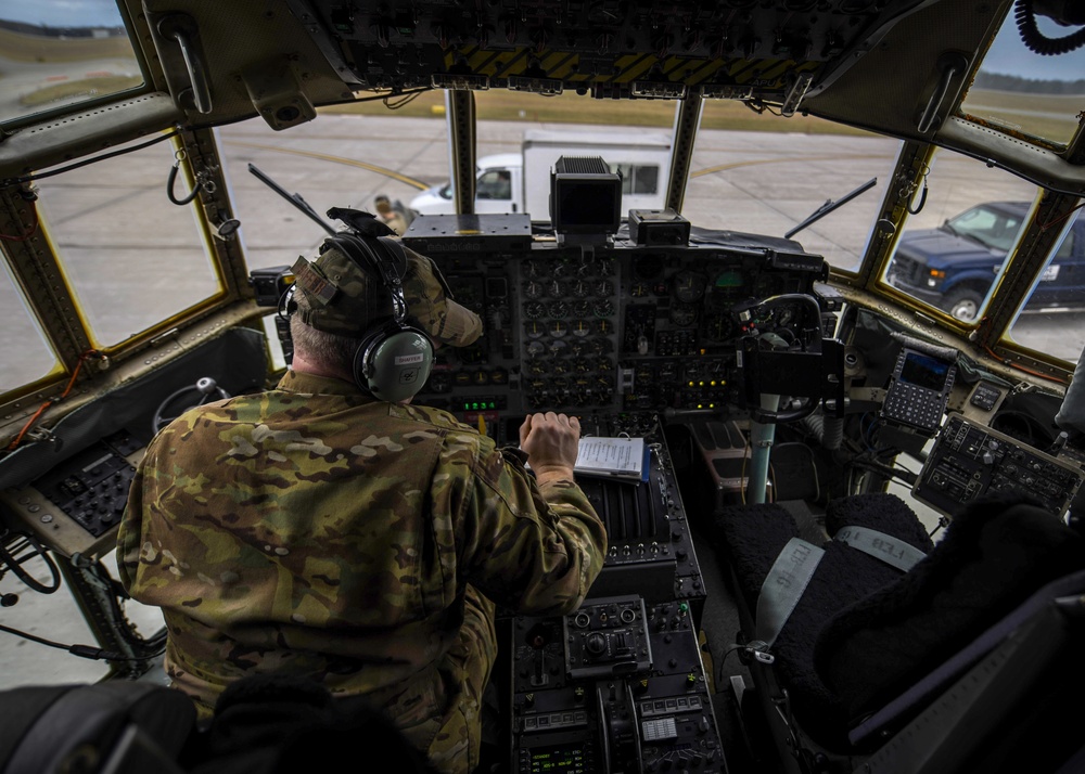 Four-aircraft tactical airdrop keeps combat-skills fresh