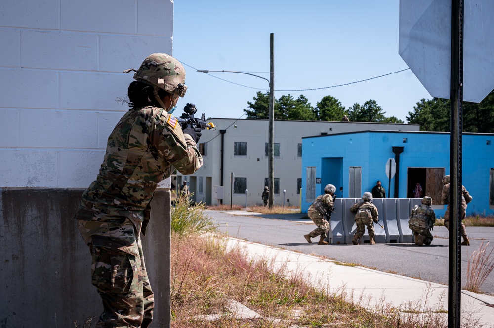 250th Brigade Support Battalion conducts MOUT training