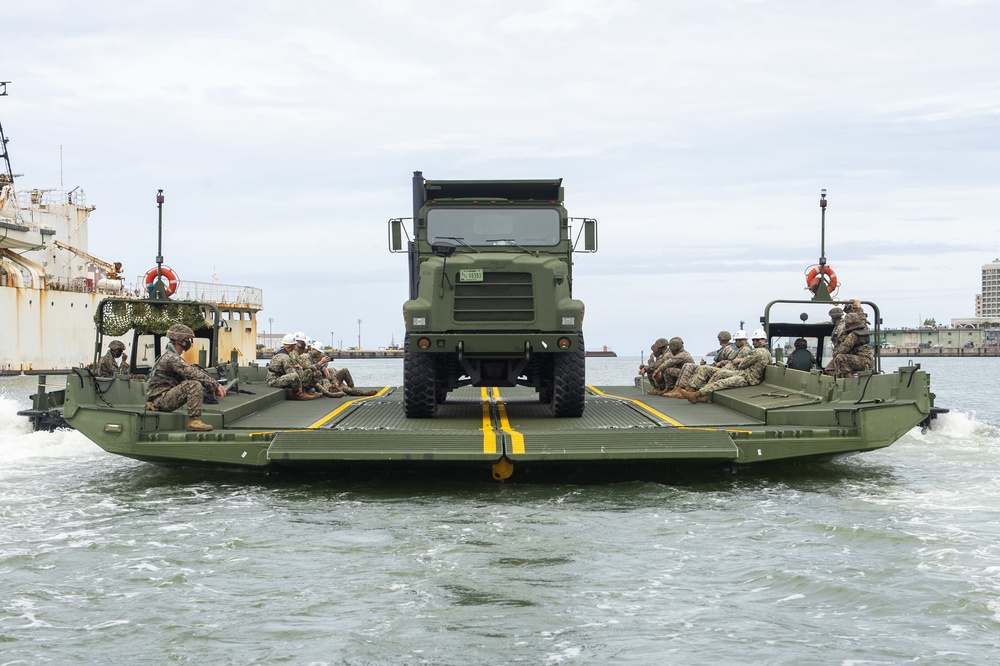 NMCB-3, 9th ESB Conduct Expeditionary Bridging Exercise