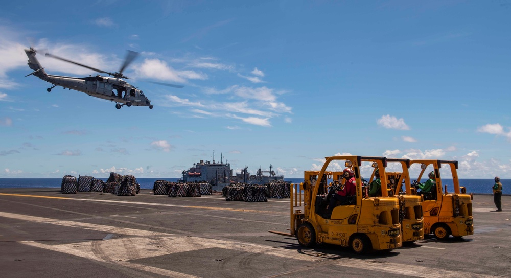USS Ronald Reagan (CVN 76) Underway Replenishment