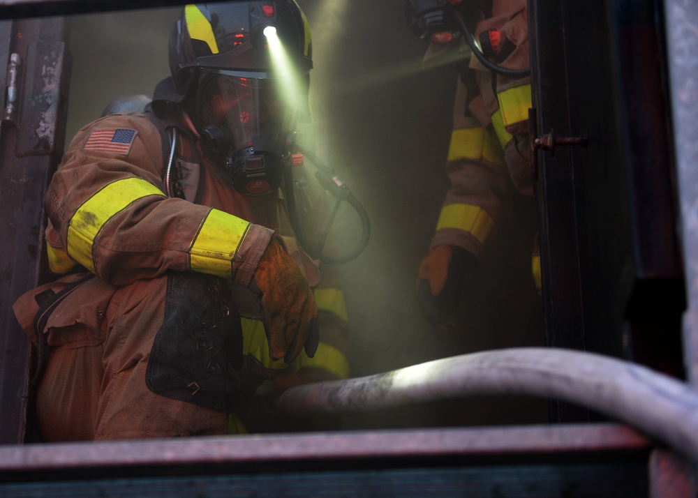 NAS Sigonella Fire and Emergency Services Conduct Nighttime Live Structural Fire Training