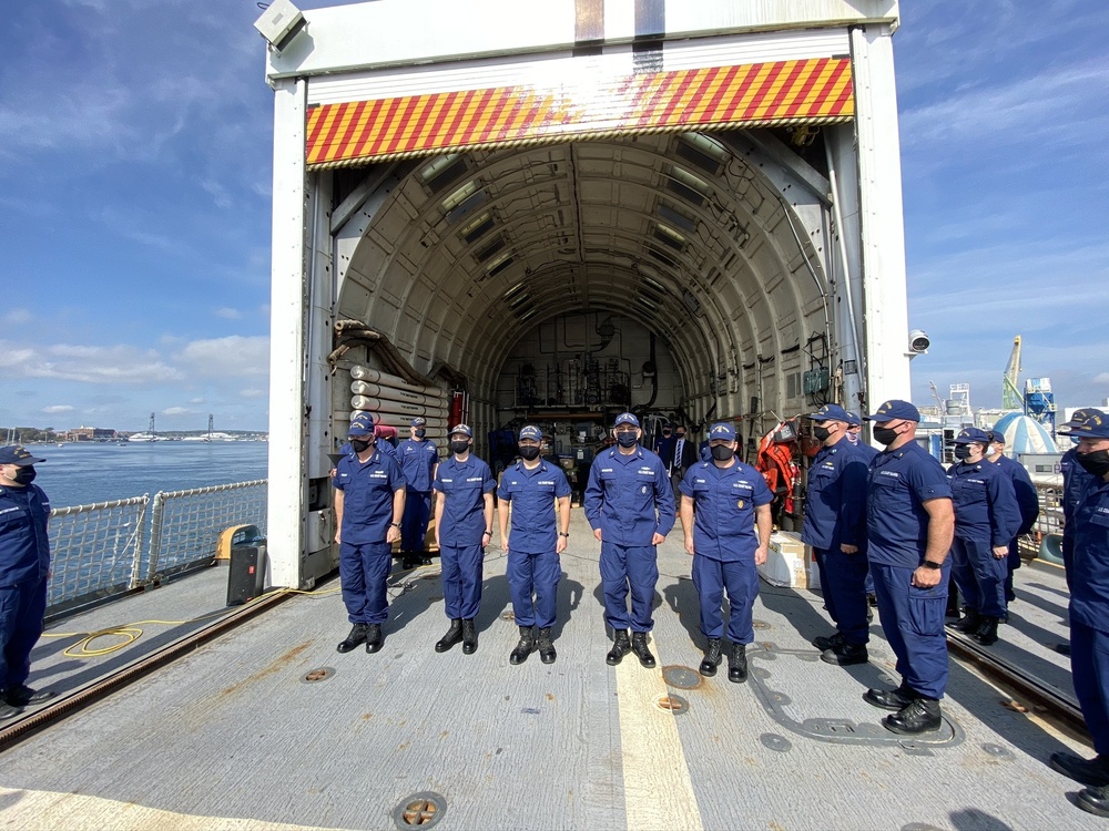 Commander U.S. Coast Guard Atlantic Area visits USCGC Tahoma