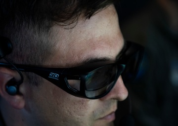 Pacific Air Forces Commander takes tour, flight of KC-46